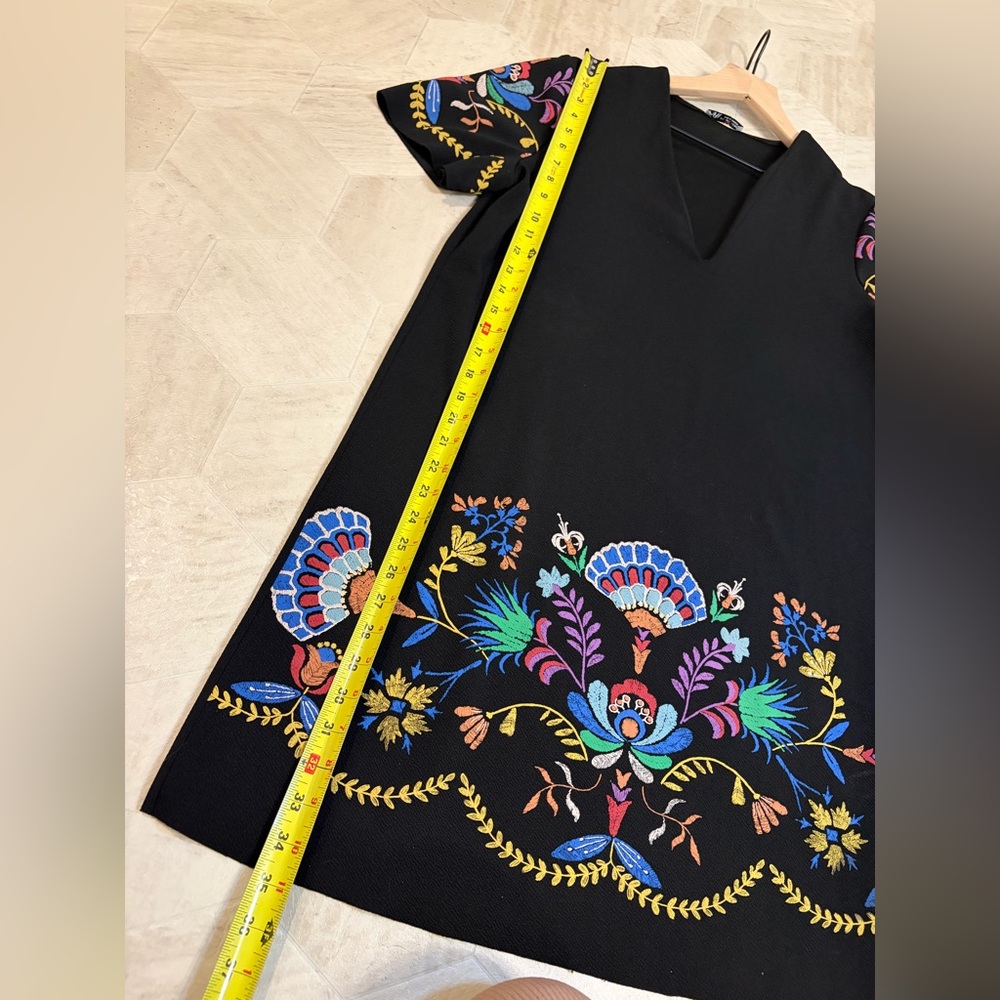 Zara Black midi Dress with floral details. Size XL - Picture 3 of 8